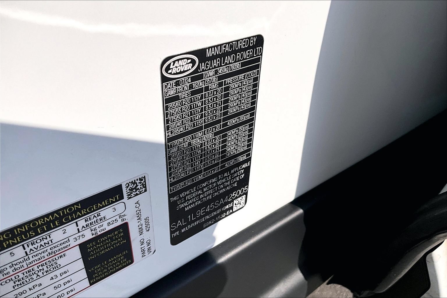 Certified 2025 Land Rover Range Rover Sport Dynamic SE AWD/4WD image 35
