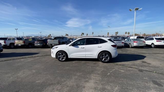 Used 2023 Ford Escape ST-Line FWD image 5