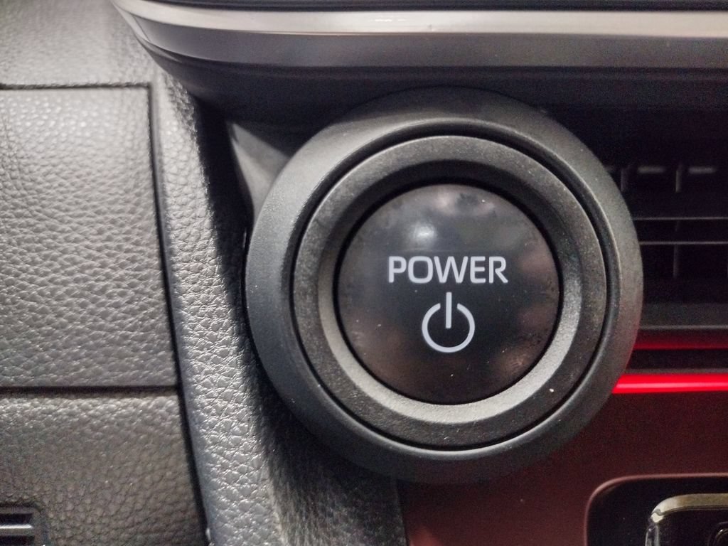 Used 2024 Toyota Prius Prime FWD image 31