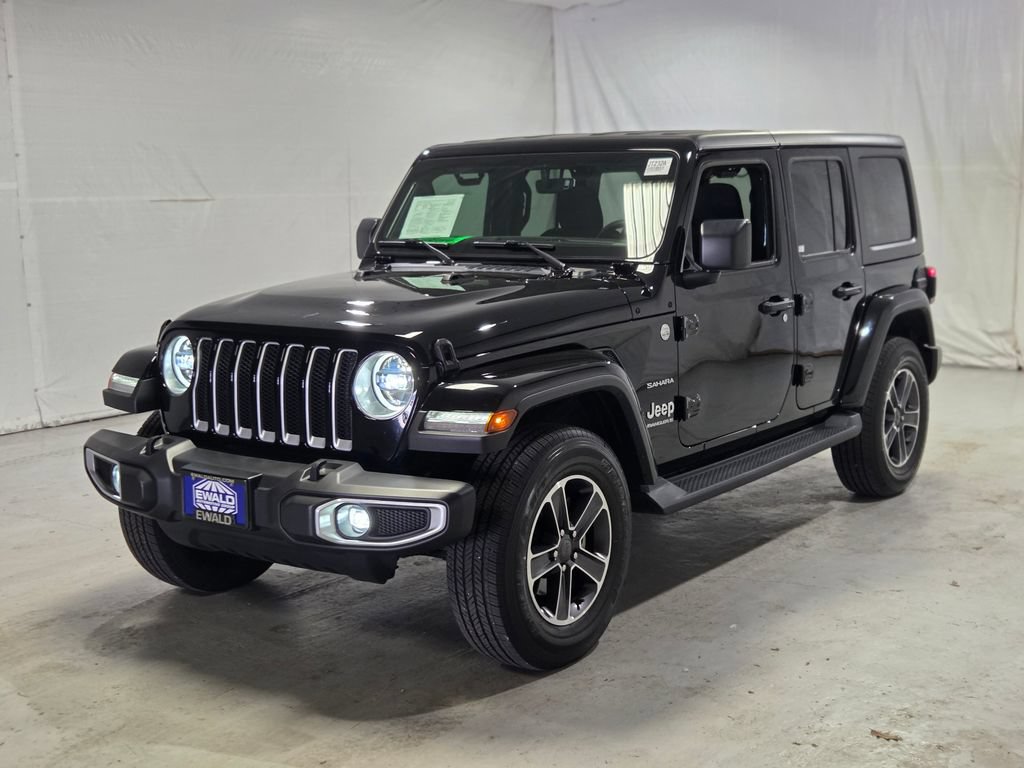 Used 2023 Jeep Wrangler Unlimited Sahara w/ LED Lighting Group AWD/4WD image 19