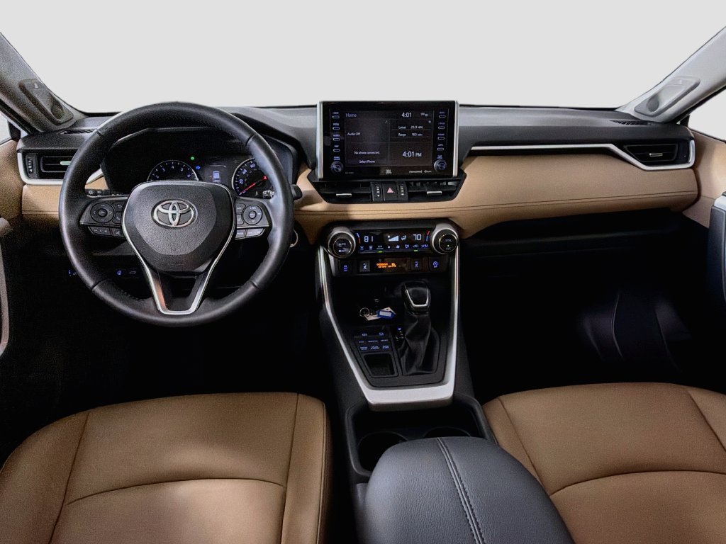Used 2020 Toyota RAV4 XLE Premium AWD/4WD image 24