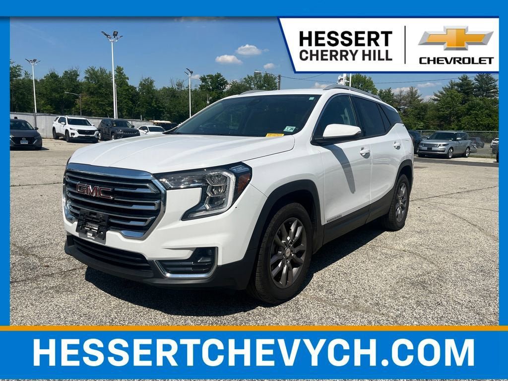 Used 2024 GMC Terrain SLT