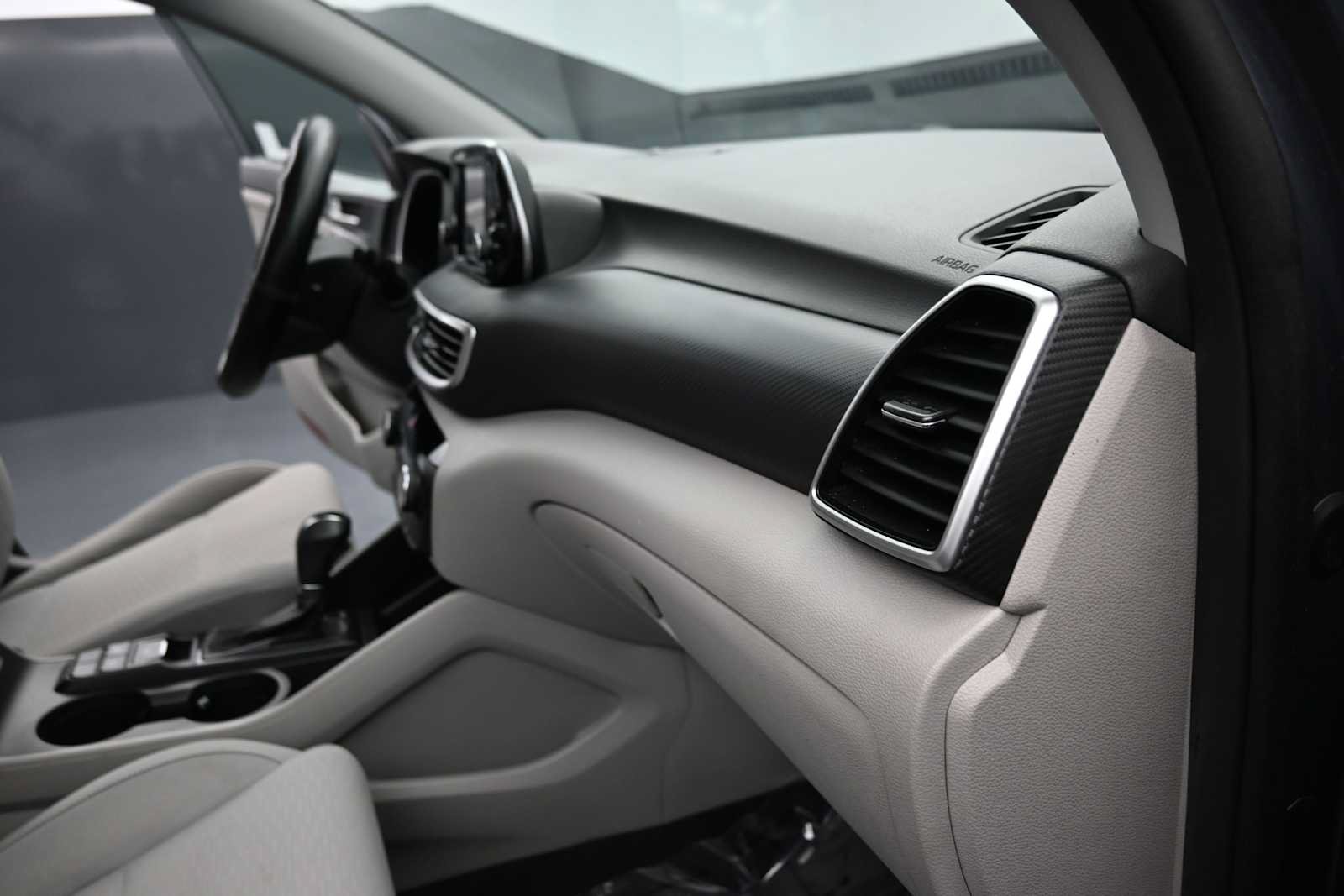 Used 2021 Hyundai Tucson Value FWD image 16