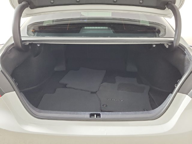 Used 2024 Toyota Camry LE w/ Convenience Package FWD image 10