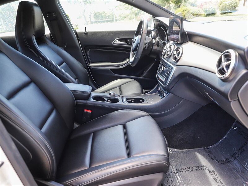 Used 2019 Mercedes-Benz CLA 250 image 22