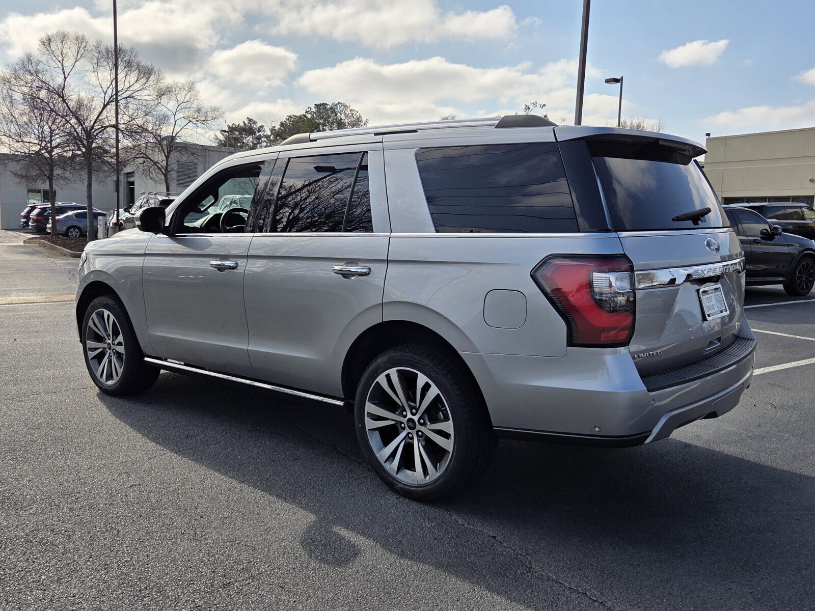 Used 2021 Ford Expedition Limited image 8