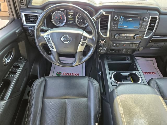 Used 2018 Nissan Titan SL w/ Midnight Edition AWD/4WD image 13