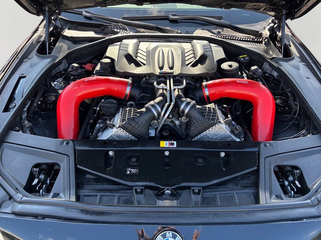 Used 2016 BMW M5 RWD image 9