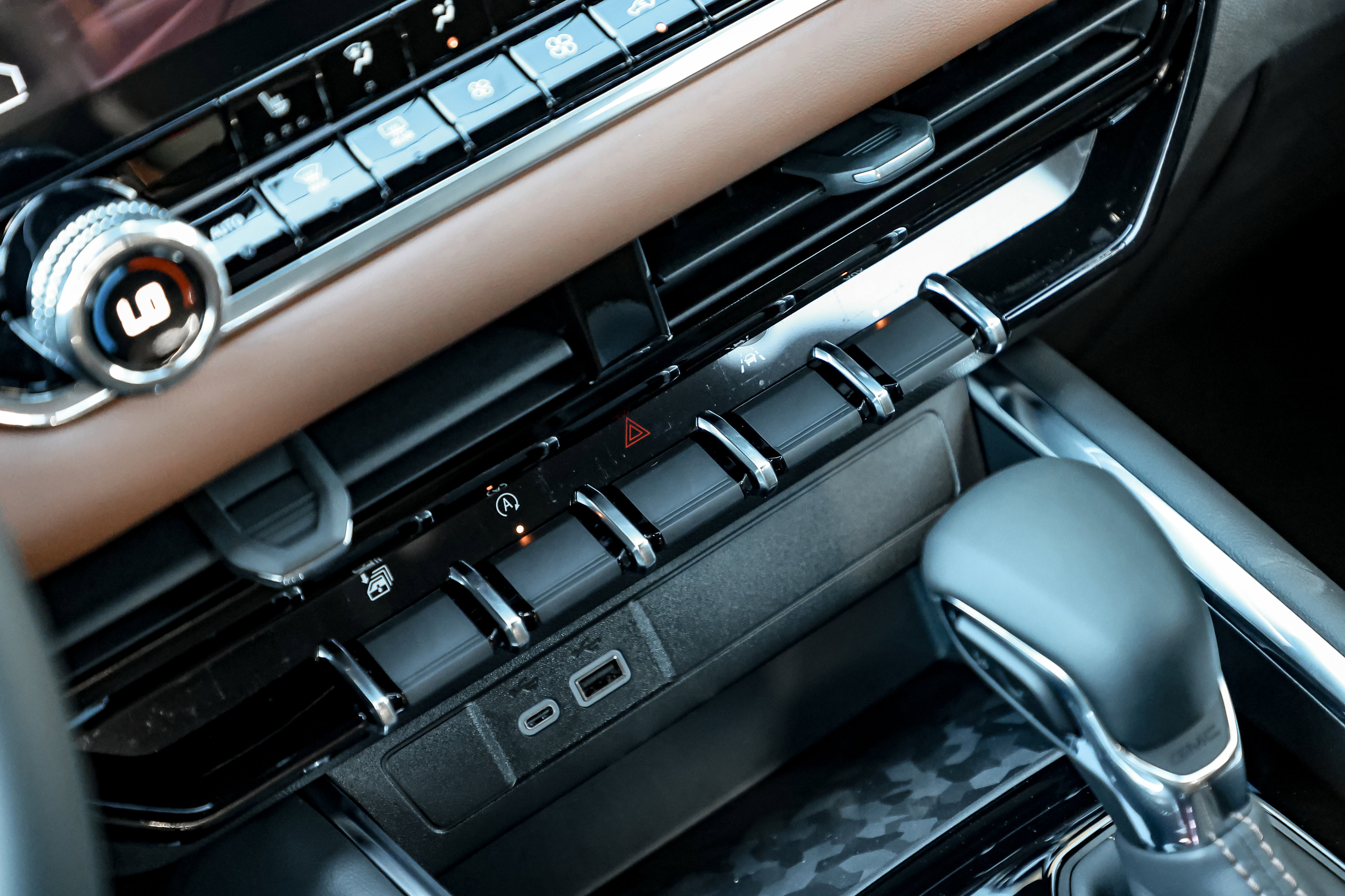 New 2026 GMC Canyon AT4 image 36