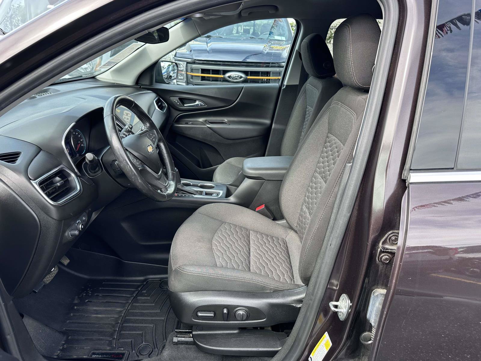 Used 2020 Chevrolet Equinox LT FWD image 12