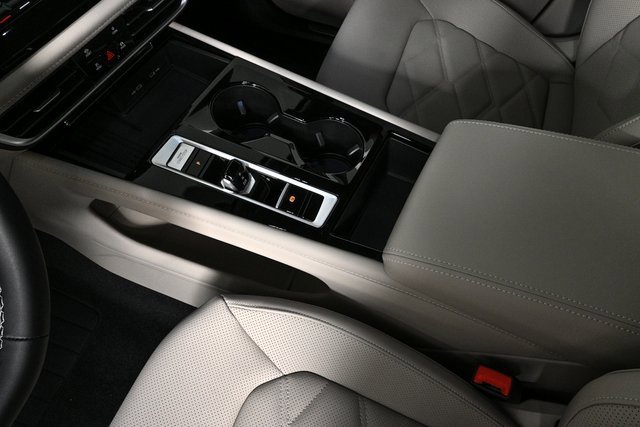 New 2026 Volkswagen Atlas SE image 16