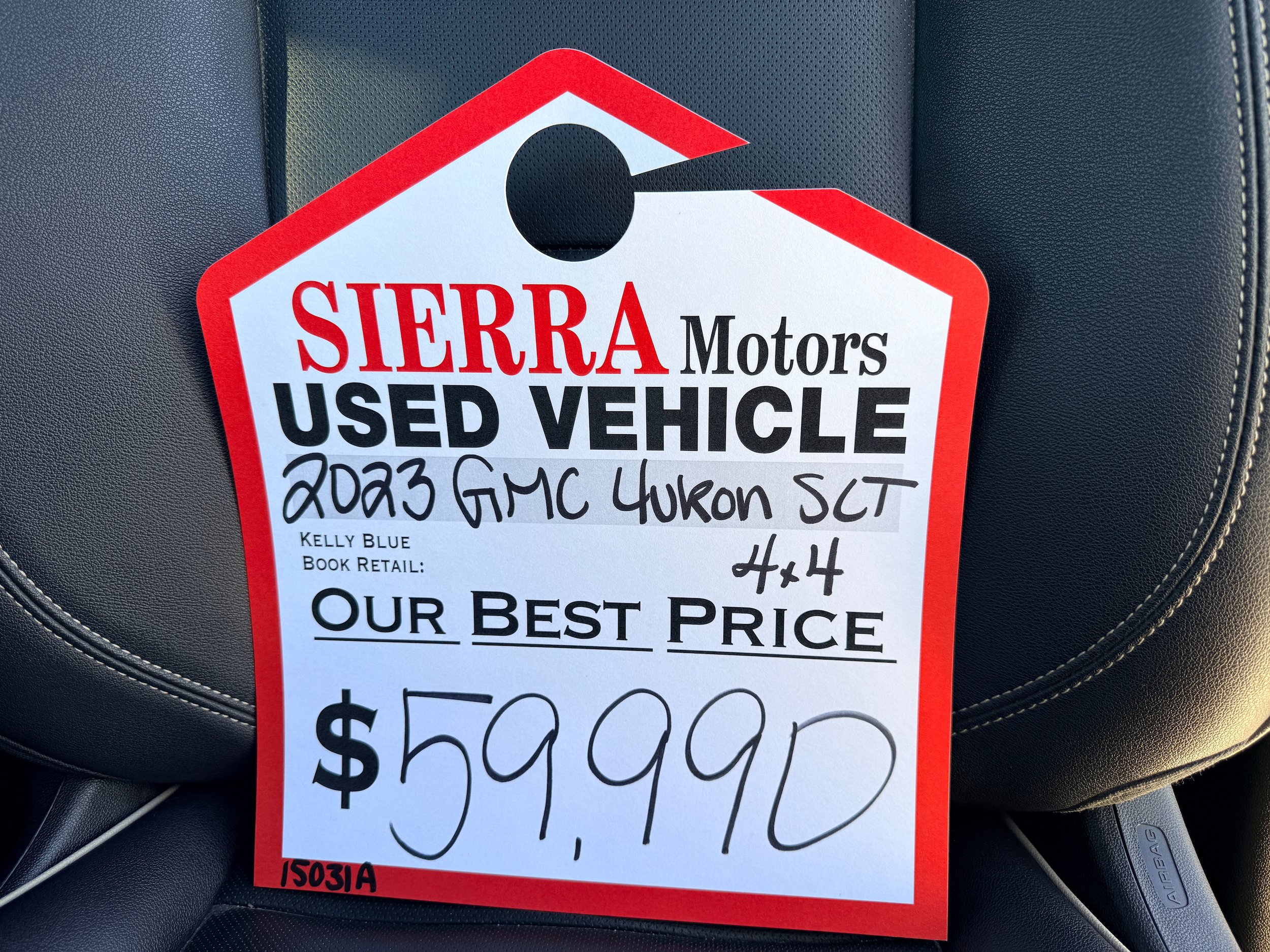 Used 2023 GMC Yukon XL SLT w/ SLT Luxury Package AWD/4WD image 10