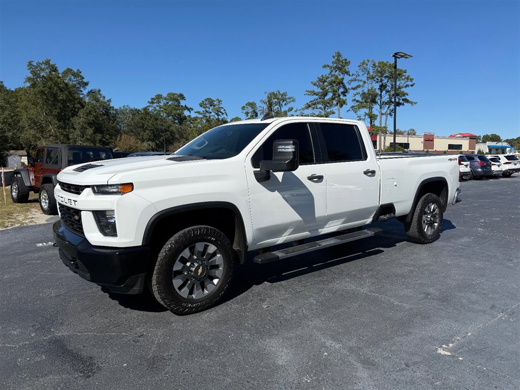 Used 2022 Chevrolet Silverado 2500 Custom w/ Custom Value Package image 6