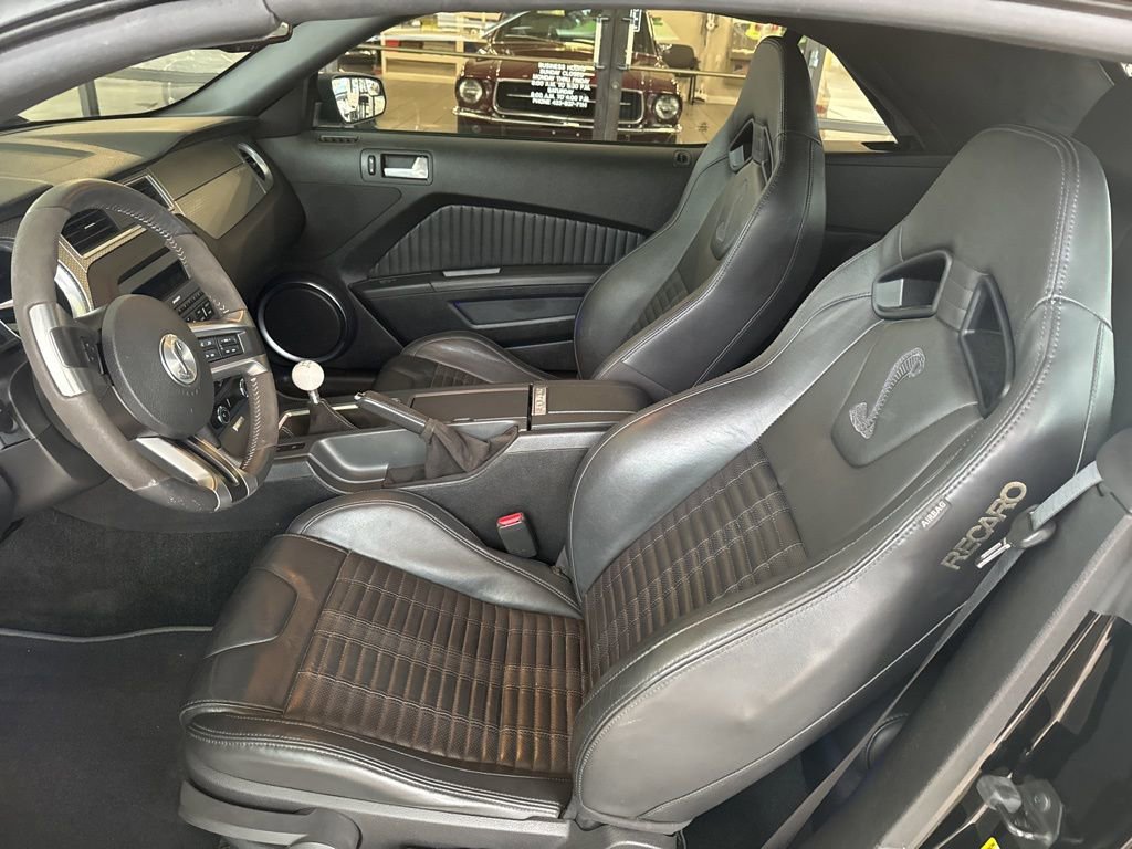 Used 2012 Ford Mustang Shelby GT500 w/ SVT Performance Pkg image 9