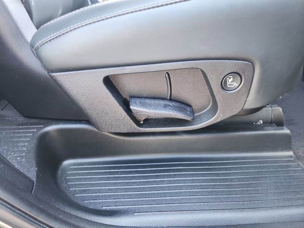 Used 2021 Kia Telluride LX image 37