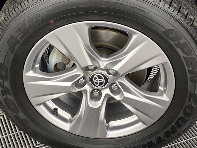 Used 2023 Toyota RAV4 XLE image 29