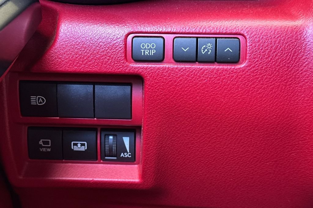 Used 2024 Lexus IS 500 RWD image 30