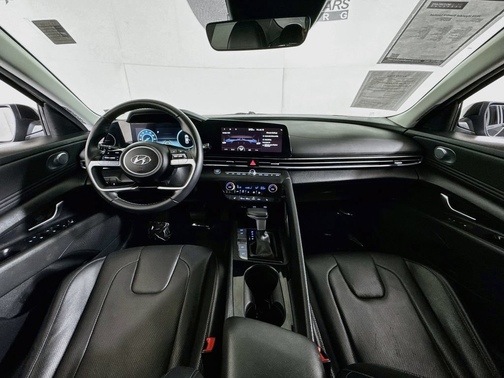 Used 2023 Hyundai Elantra Limited FWD image 28