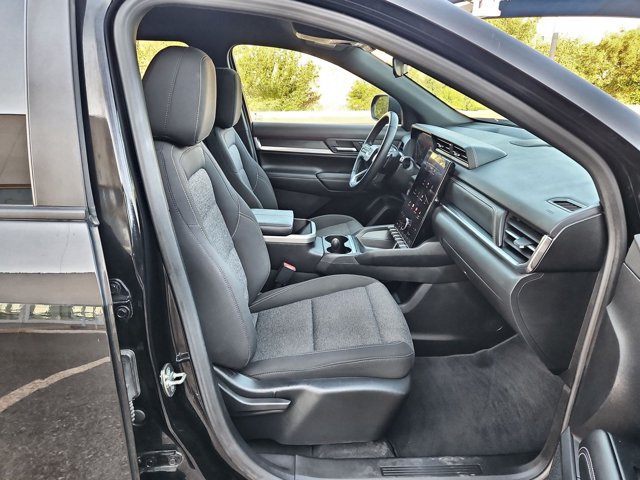 Used 2025 GMC Terrain Elevation AWD/4WD image 21