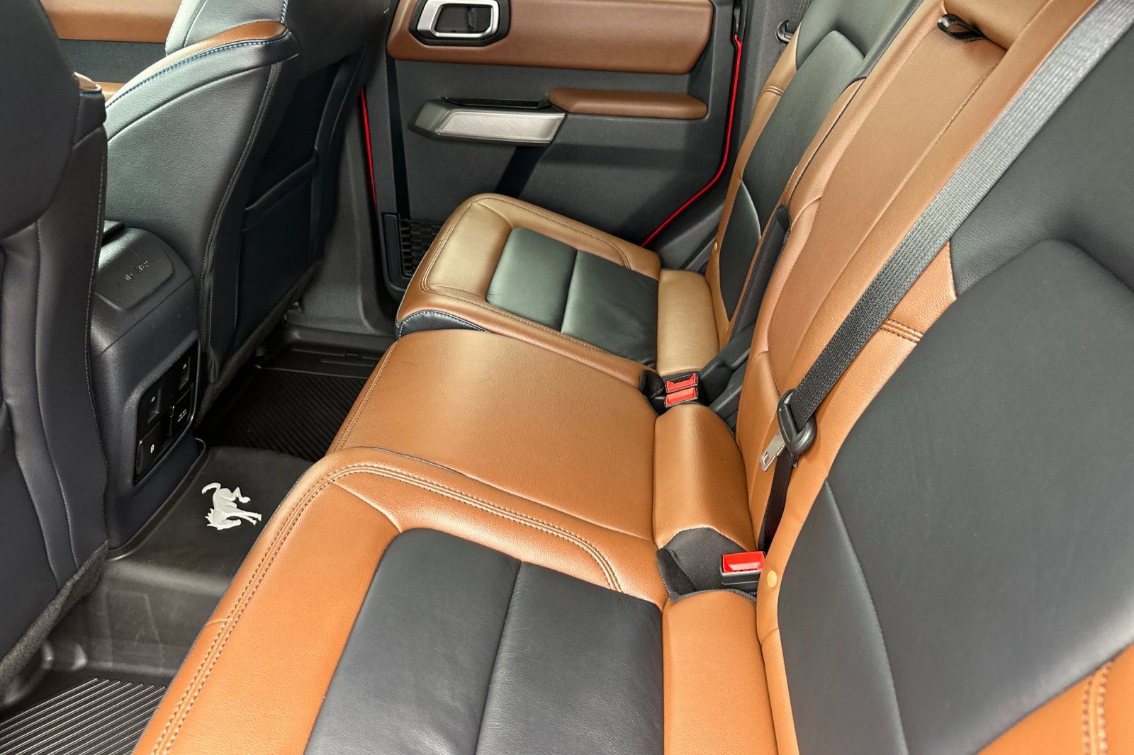 Used 2023 Ford Bronco Outer Banks image 12