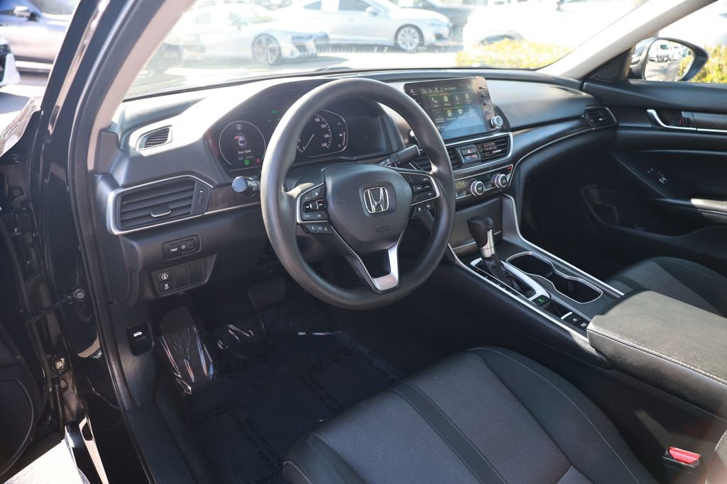 Used 2018 Honda Accord EX image 14