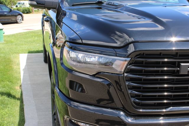 New 2027 RAM 1500 Laramie AWD/4WD image 4