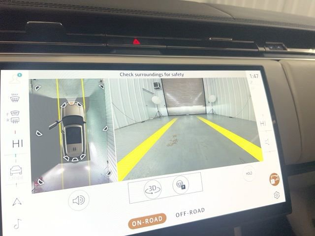 Used 2025 Land Rover Range Rover Long Wheelbase SE image 33