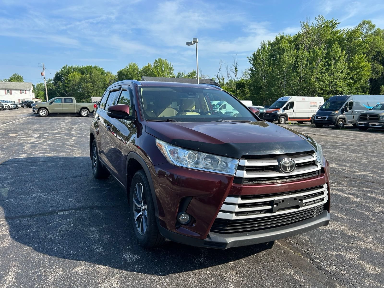 Used 2018 Toyota Highlander XLE AWD/4WD image 9