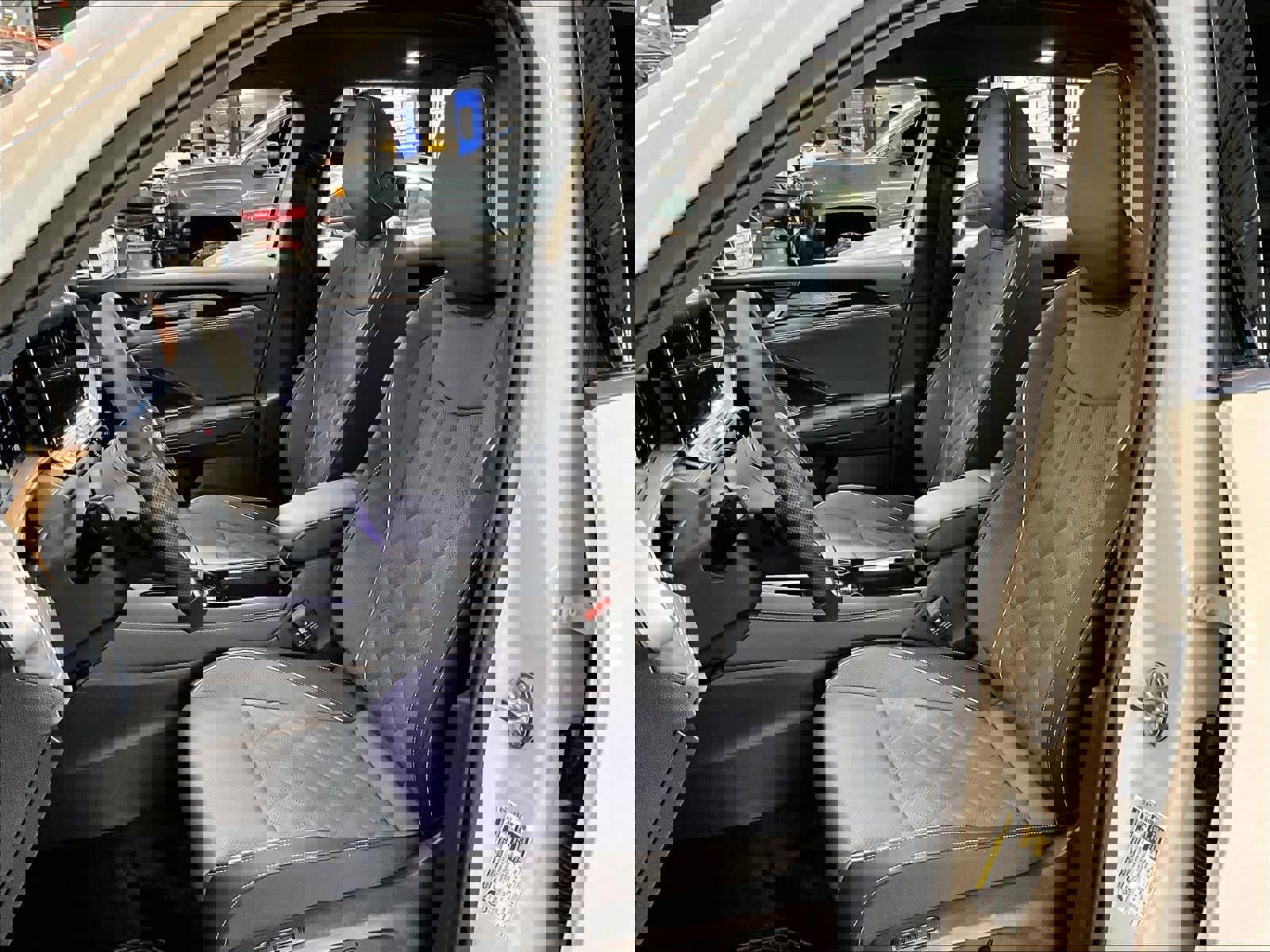 New 2026 Volkswagen Tiguan SEL R-Line image 11