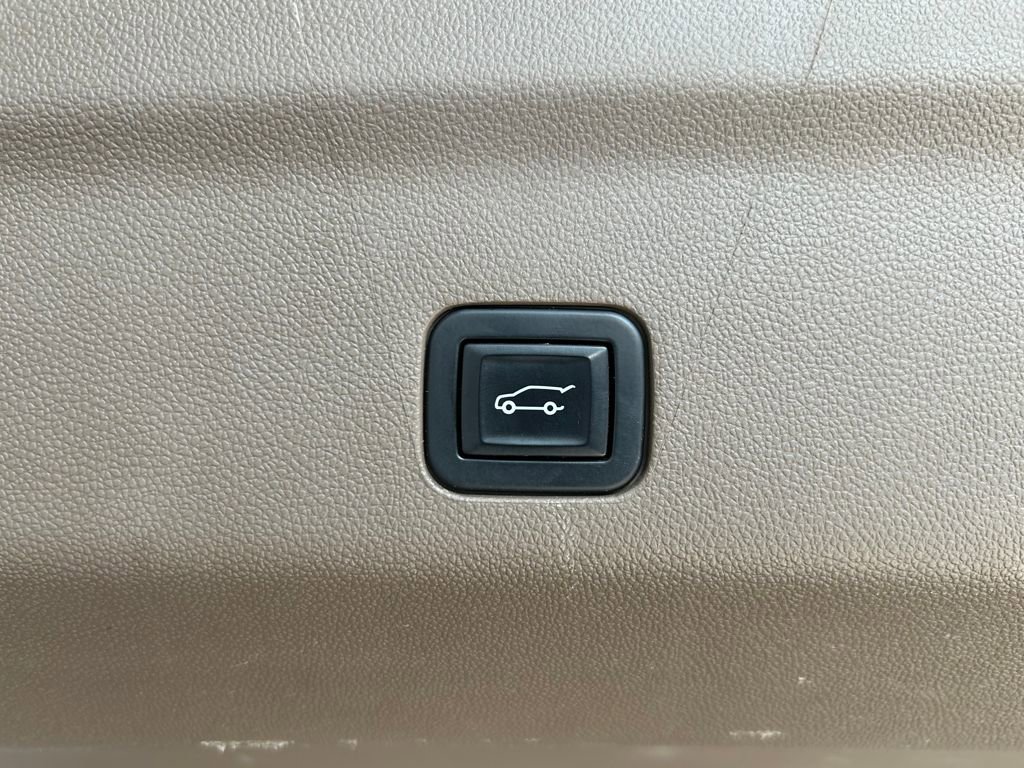 Used 2022 GMC Yukon Denali image 29