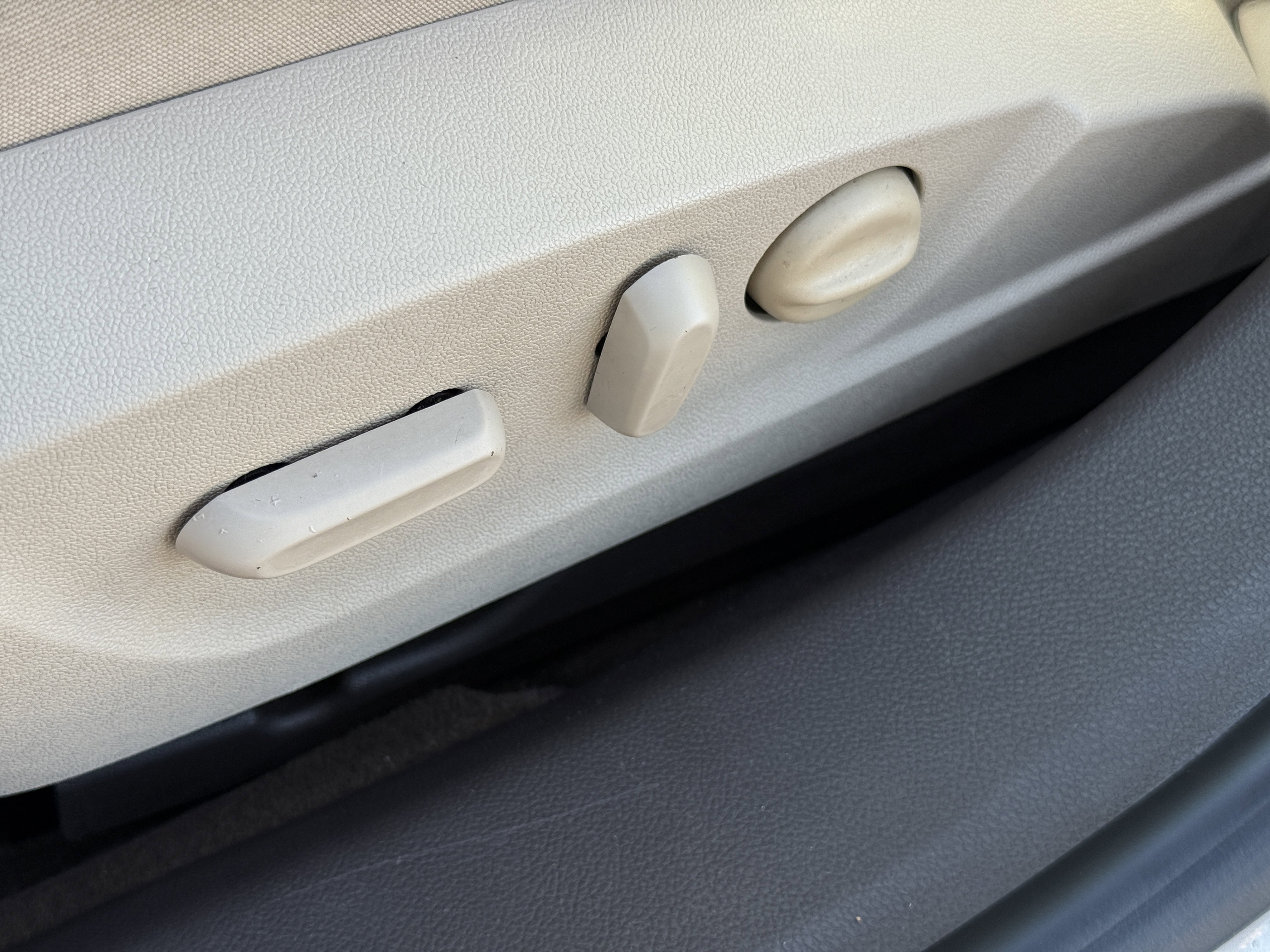 Used 2016 Buick Regal FWD image 26