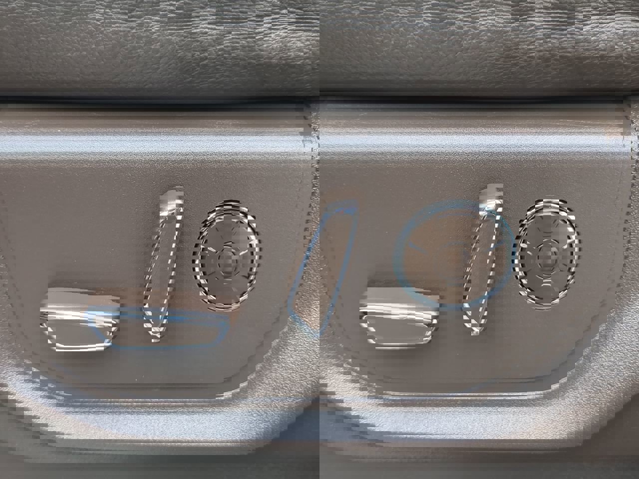 Used 2019 Ford F350 King Ranch w/ King Ranch Ultimate Package image 30