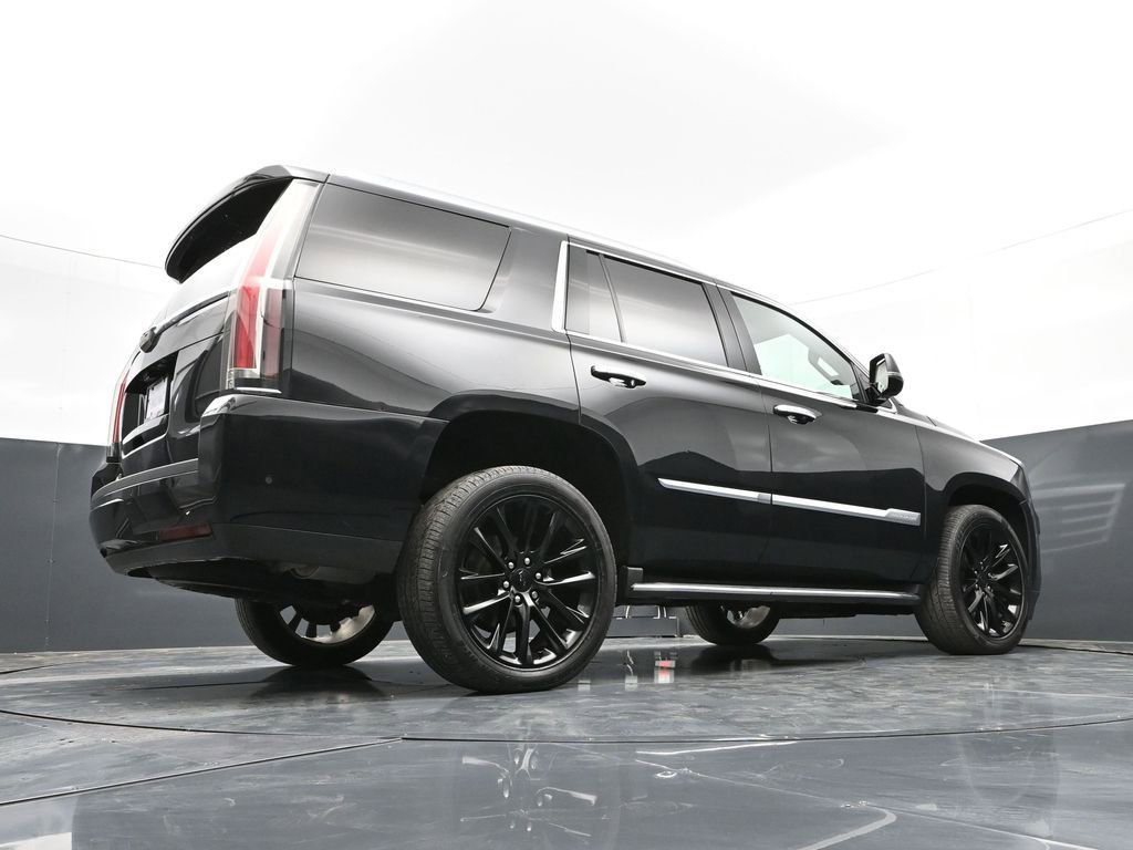 Used 2020 Cadillac Escalade Luxury image 44