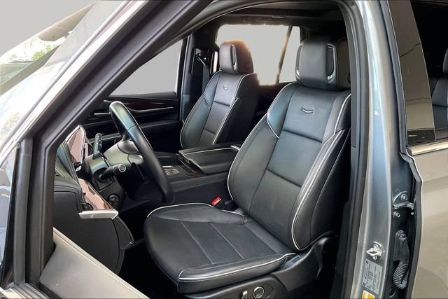 Certified 2023 Cadillac Escalade Premium Luxury AWD/4WD image 15