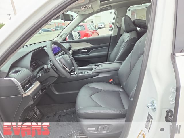 New 2026 Toyota Grand Highlander AWD image 21
