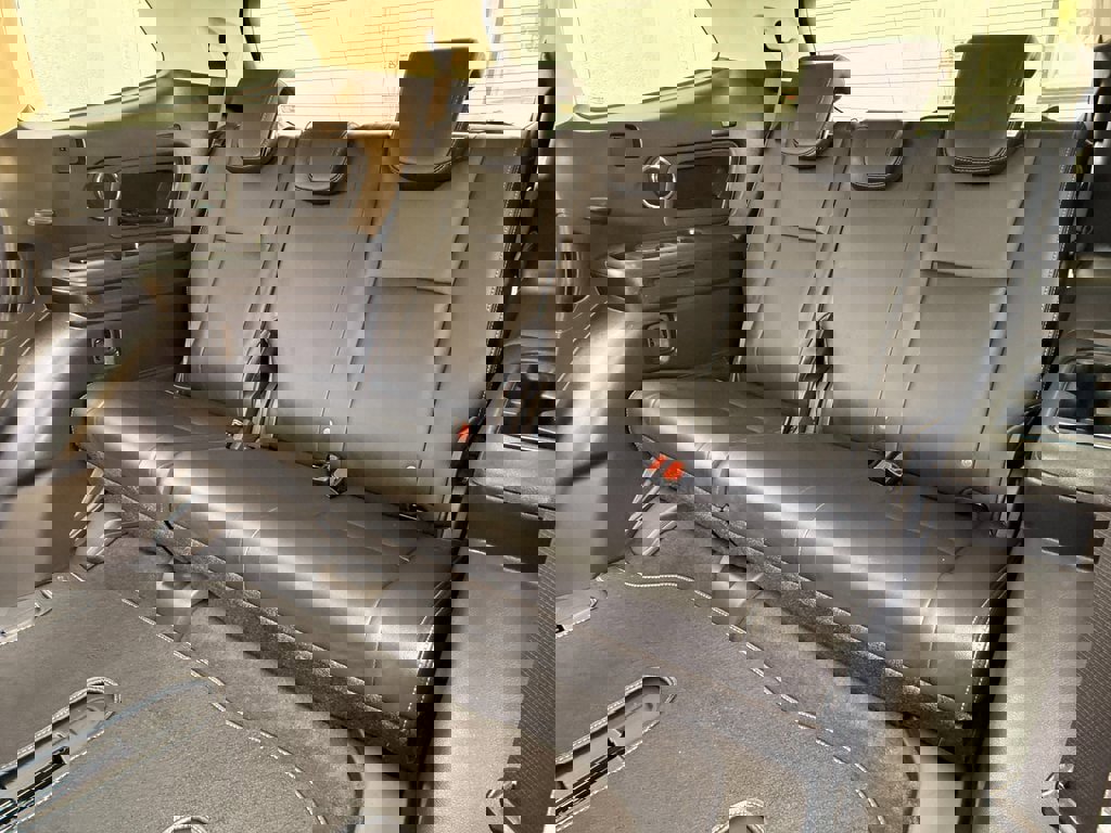 Used 2021 Subaru Ascent Touring w/ Popular Package #2A image 22