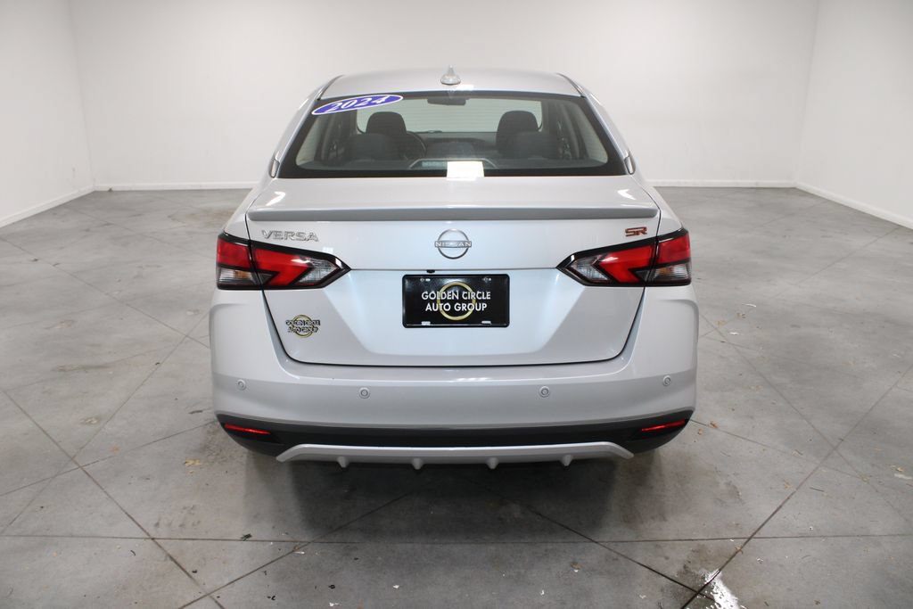 Used 2024 Nissan Versa SR FWD image 8