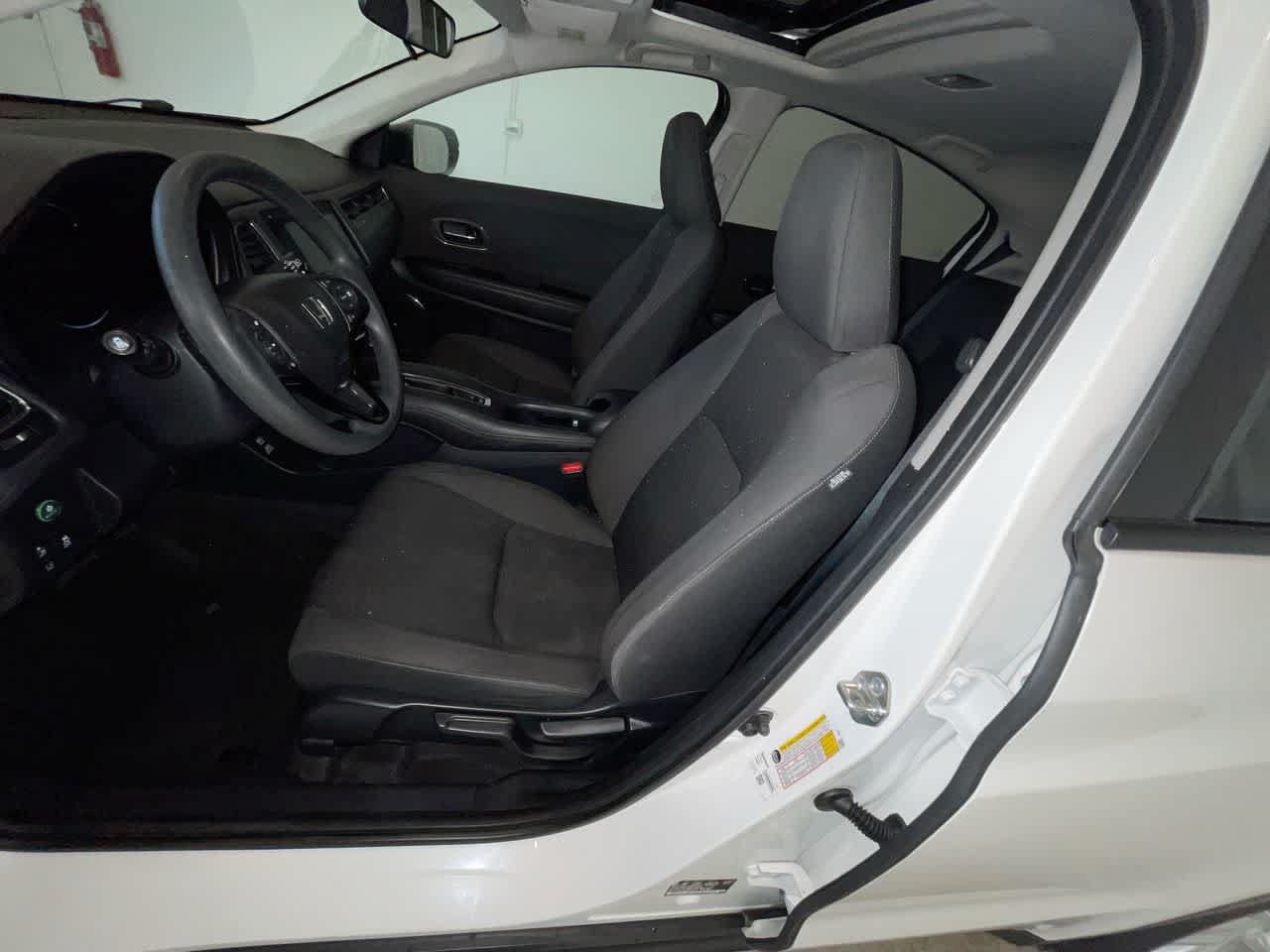 Used 2019 Honda HR-V EX image 11