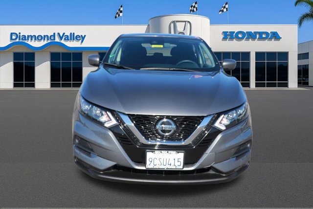 Used 2022 Nissan Rogue Sport S image 2