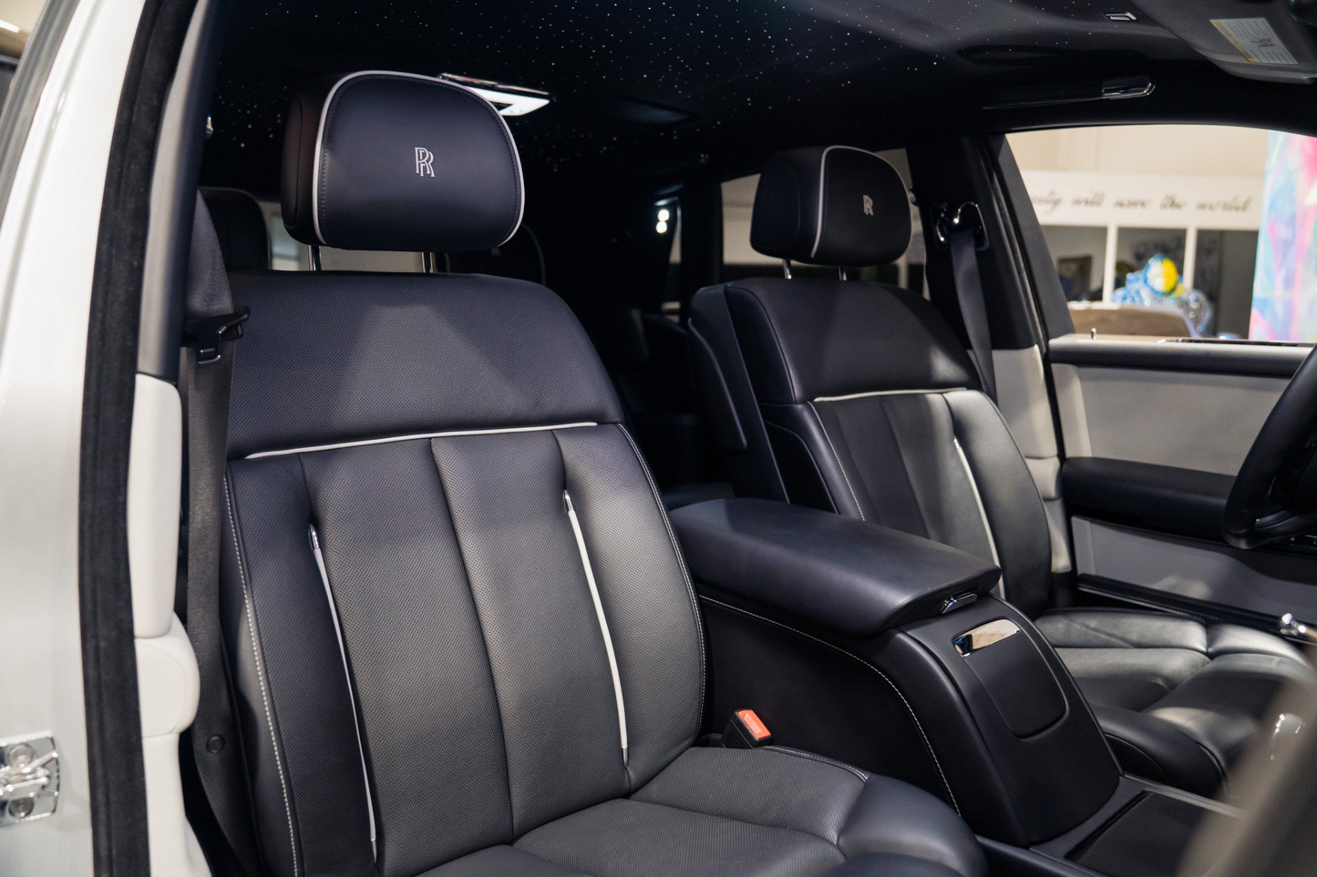Used 2020 Rolls-Royce Phantom Sedan RWD image 54
