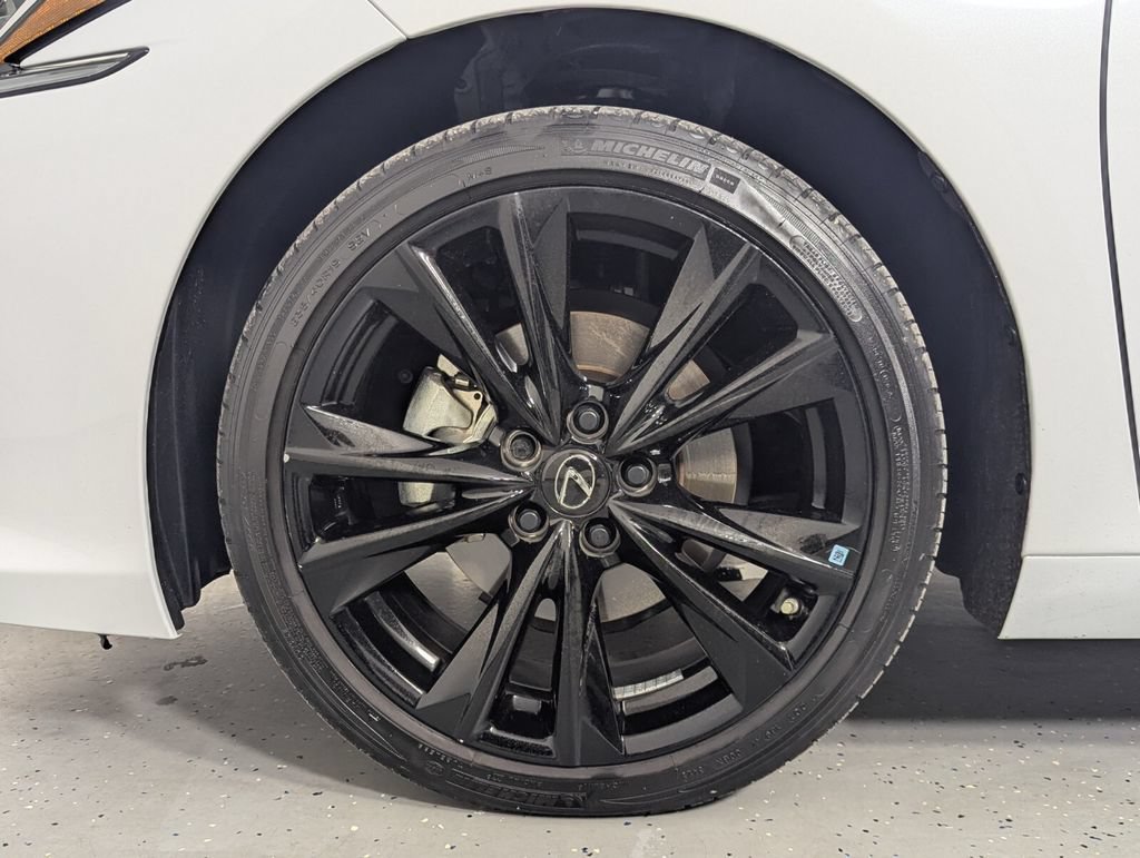 Used 2024 Lexus ES 350 F Sport w/ Accessory Package (Z2) FWD image 11