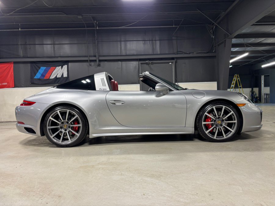 Used 2019 Porsche 911 Targa 4S AWD/4WD image 21