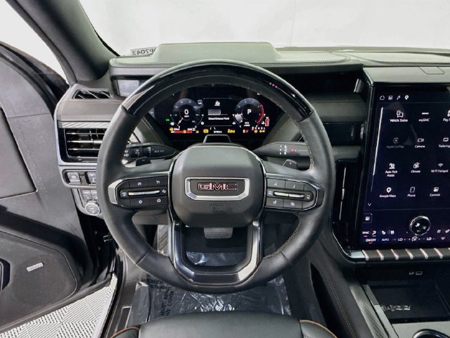 Used 2025 GMC Yukon AT4 w/ Premium Trailering Package AWD/4WD image 12