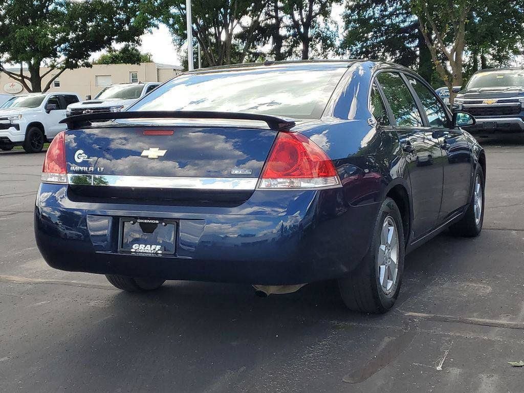 Used 2008 Chevrolet Impala LT w/ Luxury Edition Package FWD image 3