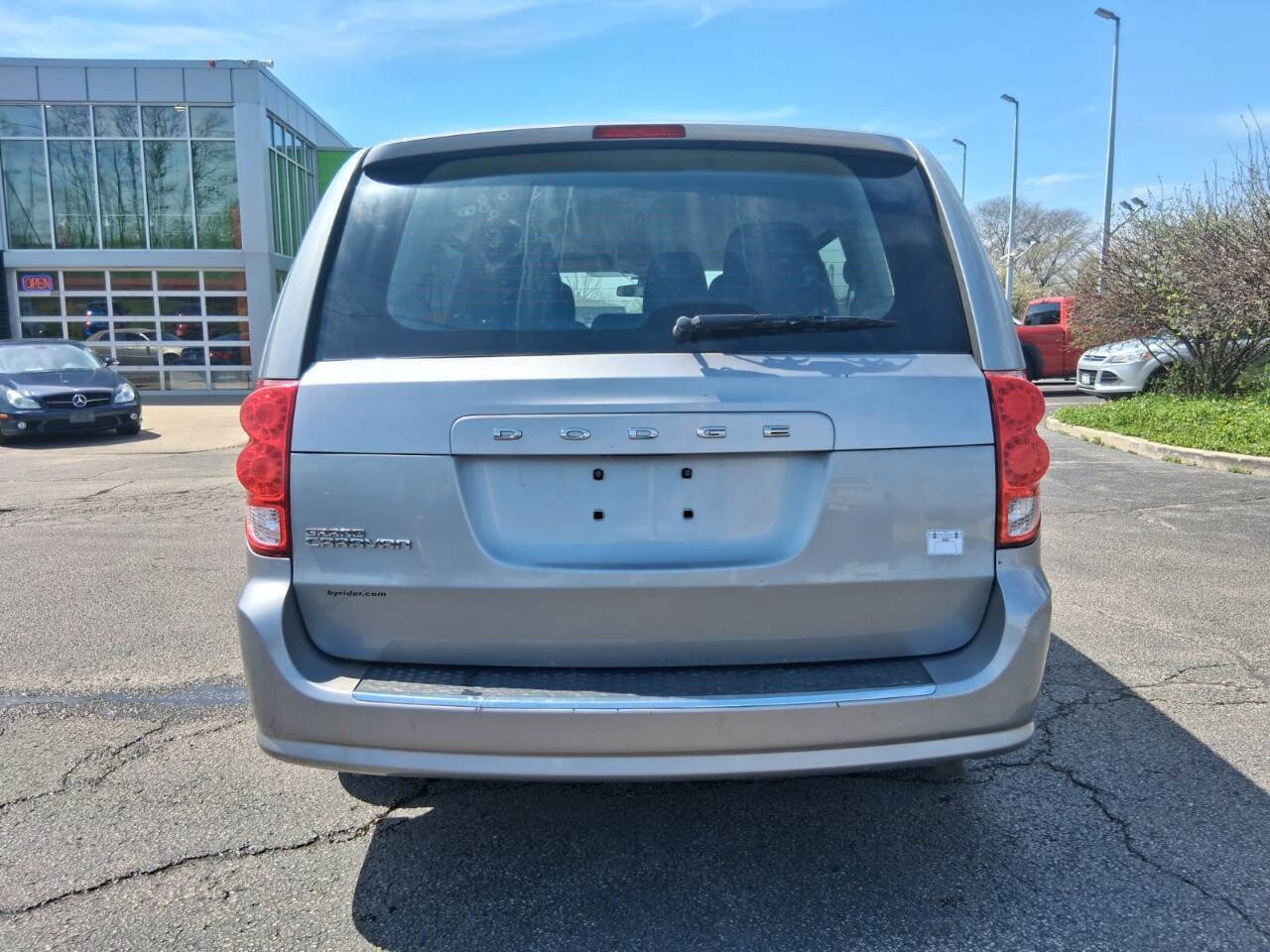 Used 2014 Dodge Grand Caravan American Value Package FWD image 5
