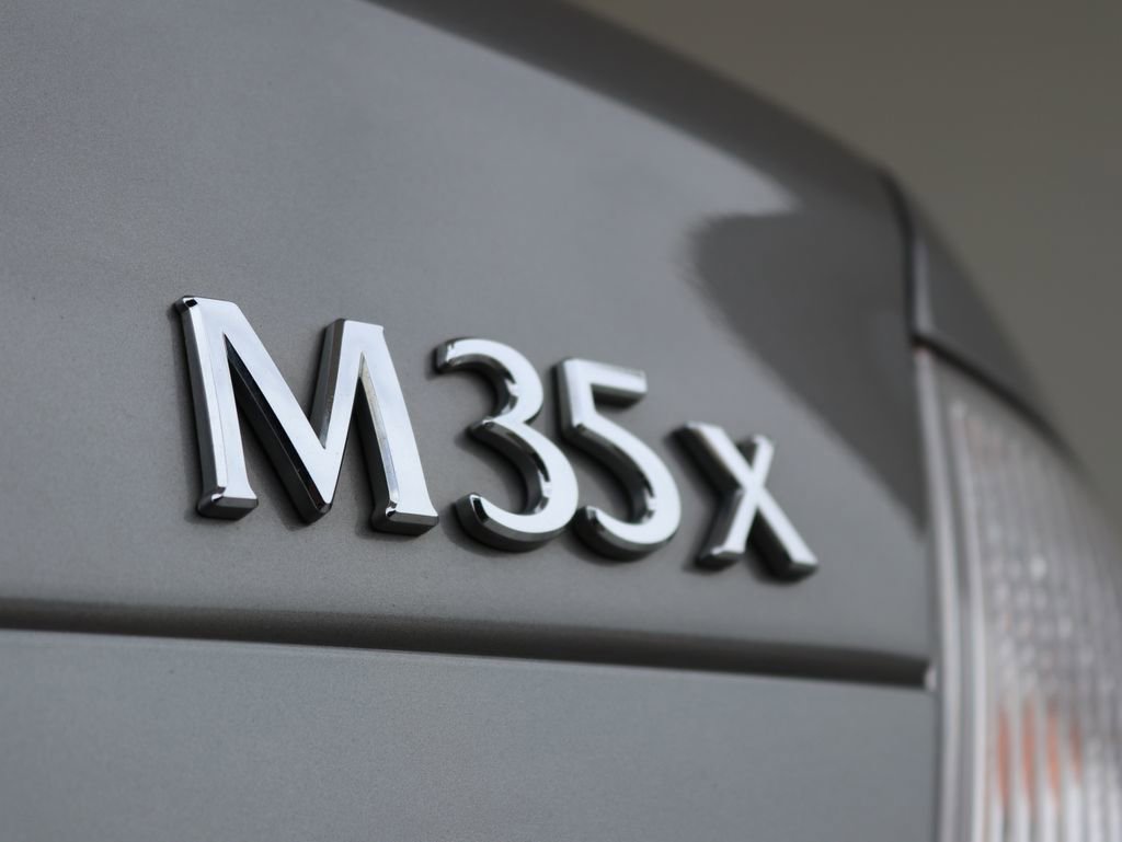 Used 2009 INFINITI M35 x w/ Technology Pkg image 15