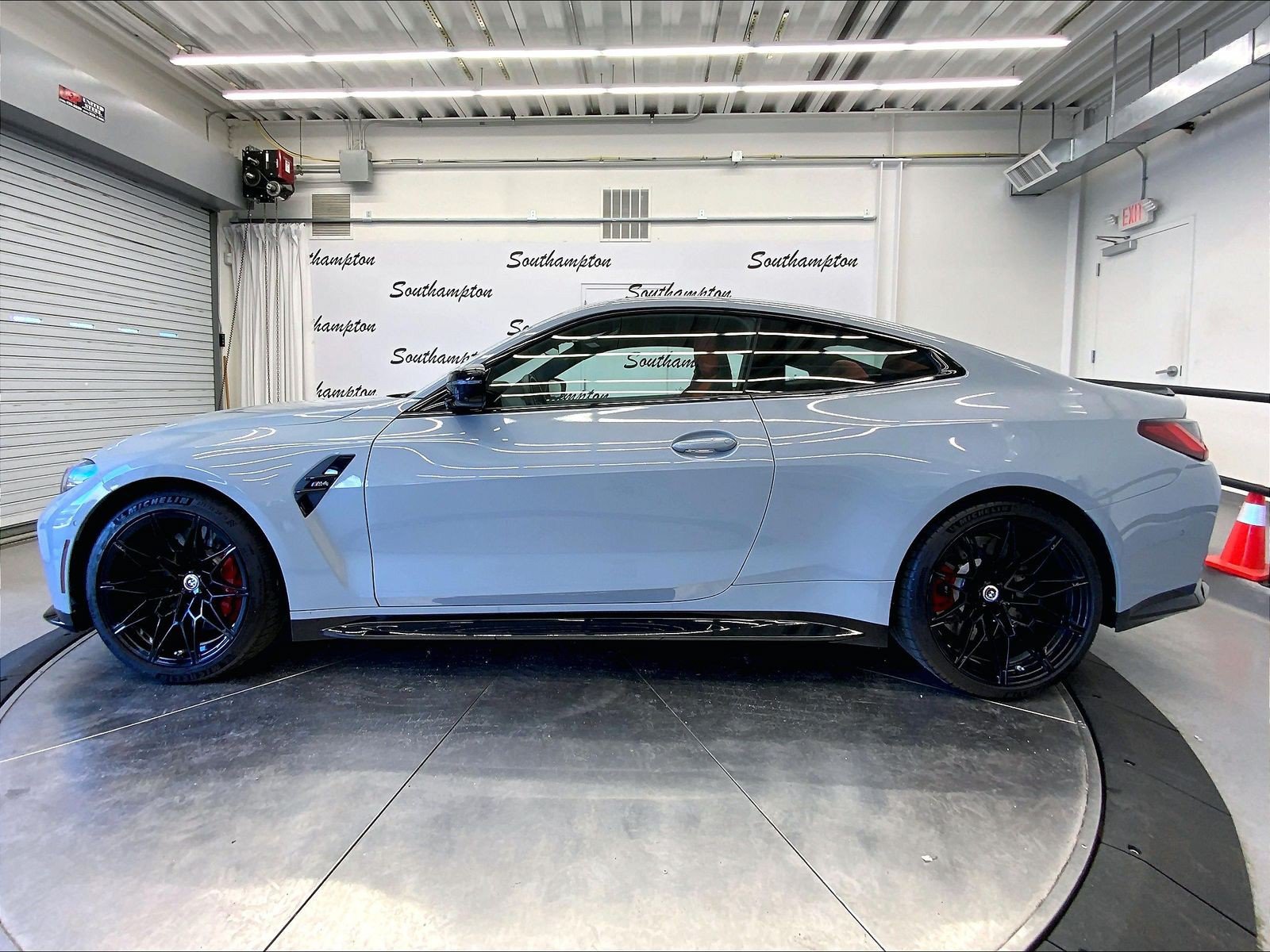 Used 2023 BMW M4 Coupe w/ Executive Package RWD image 31
