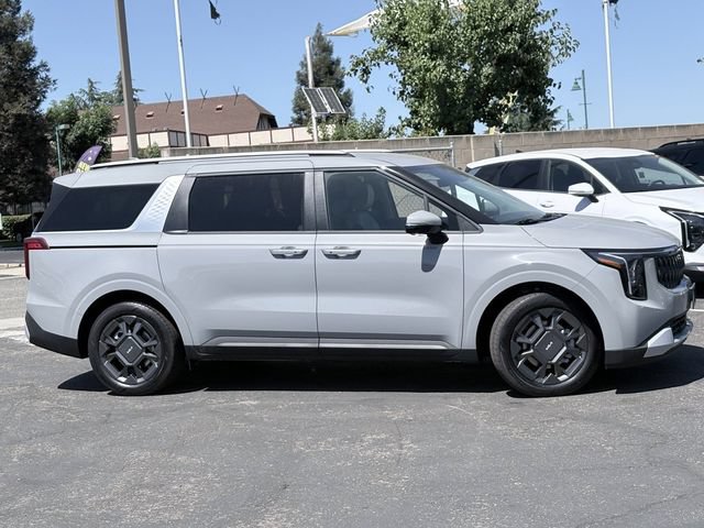 New 2026 Kia Carnival EX FWD image 3