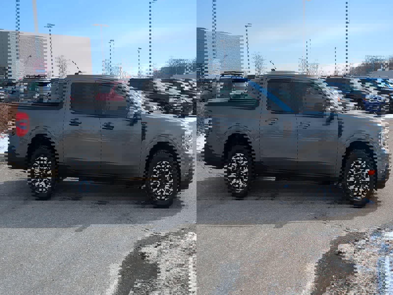 Used 2023 Ford Maverick Lariat image 9