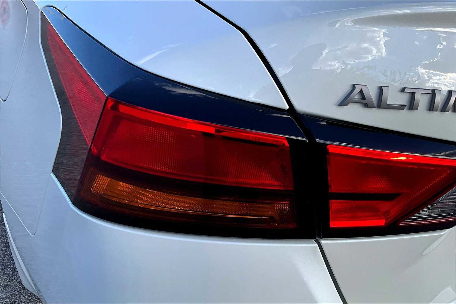 New 2025 Nissan Altima 2.5 SR image 12